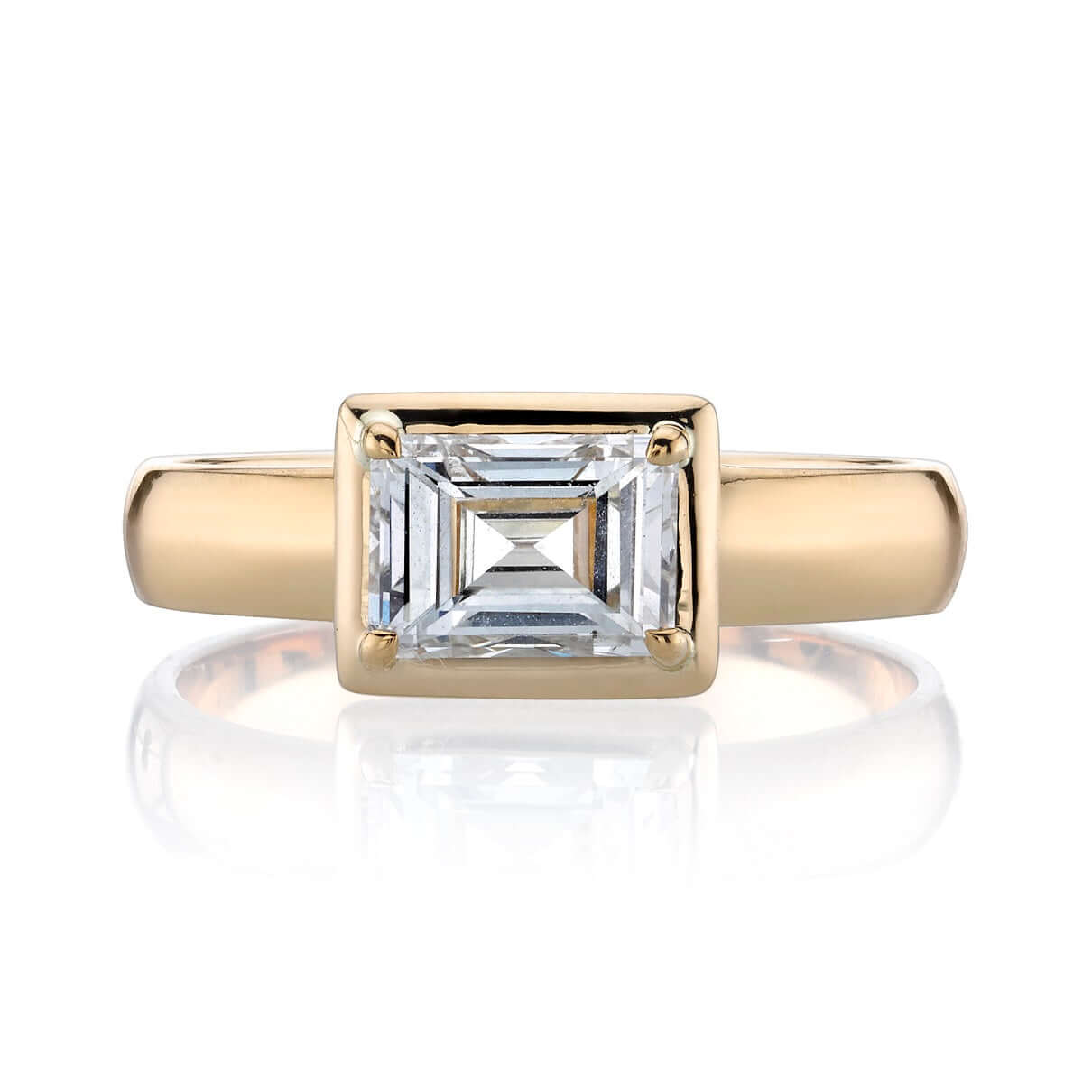 SINGLE STONE ZARA RING featuring 1.08ct H/SI2 EGL certified carré cut diamond set in a handcrafted 18K yellow gold mounting.