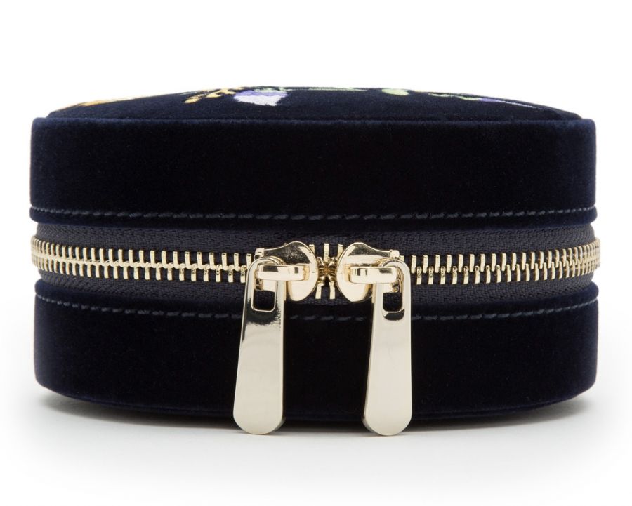 SMALL CLASSIC ROUND AMULET, 18K yellow gold
Rock Crystal Quartz
Length: 29.5mm/1.2", Width: 12mm/0.5"
, Pendant, Temple St. Clair