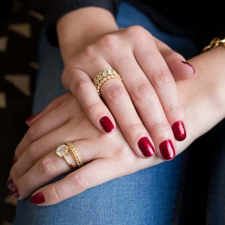 SINGLE STONE SMALL LARA BAND | Handcrafted 18K gold 2mm twisted rope band. Please inquire for additional customization.