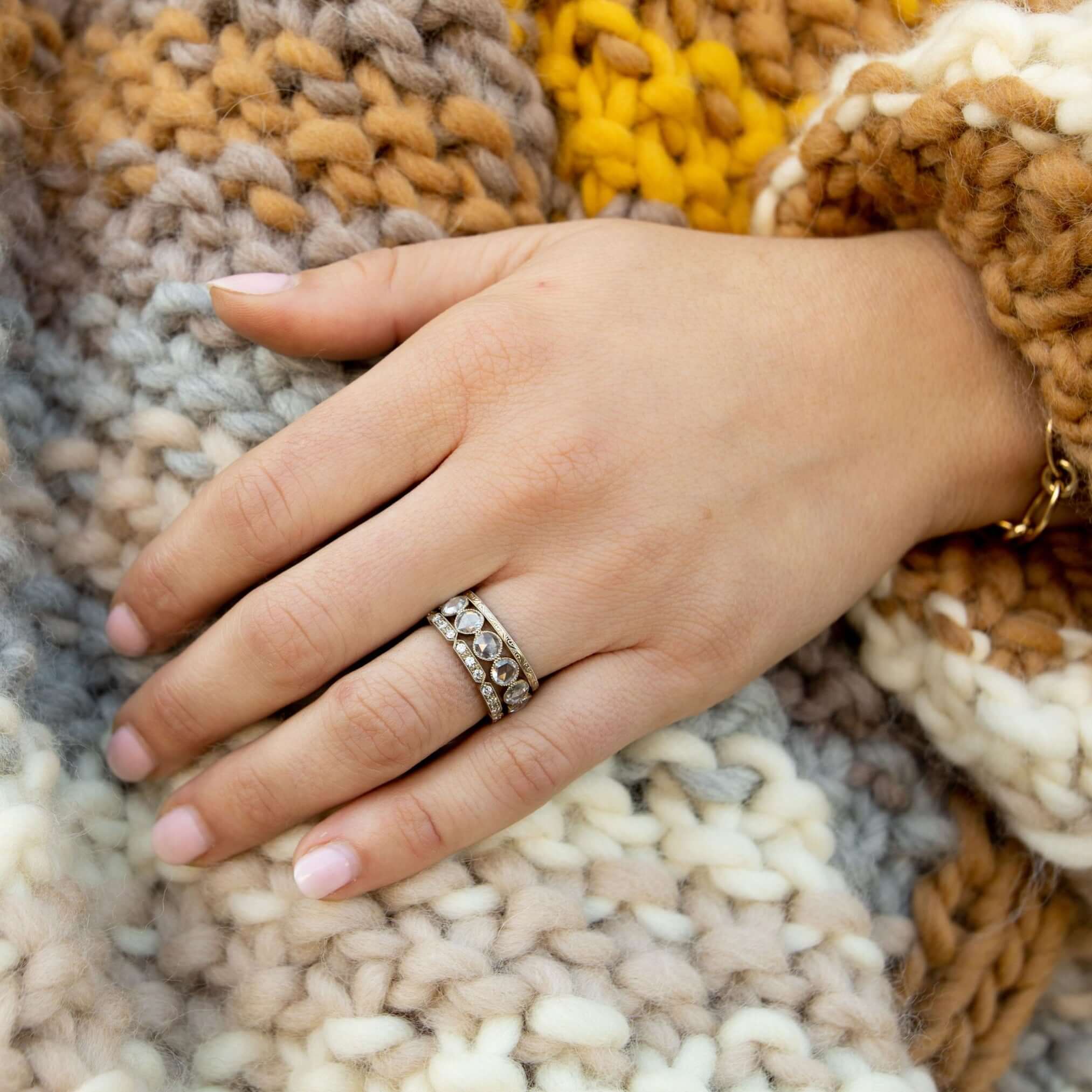 SINGLE STONE SMALL HAZEL BAND | 1.7mm handcrafted engraved band. Please inquire for additional customization.