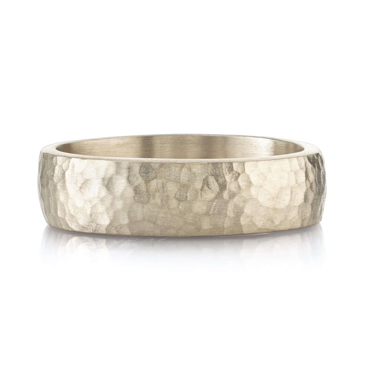 SINGLE STONE JOSEPH HAMMERED 6MM BAND | 6mm handcrafted hammered Men's band. Bands available from 4mm to 8mm.