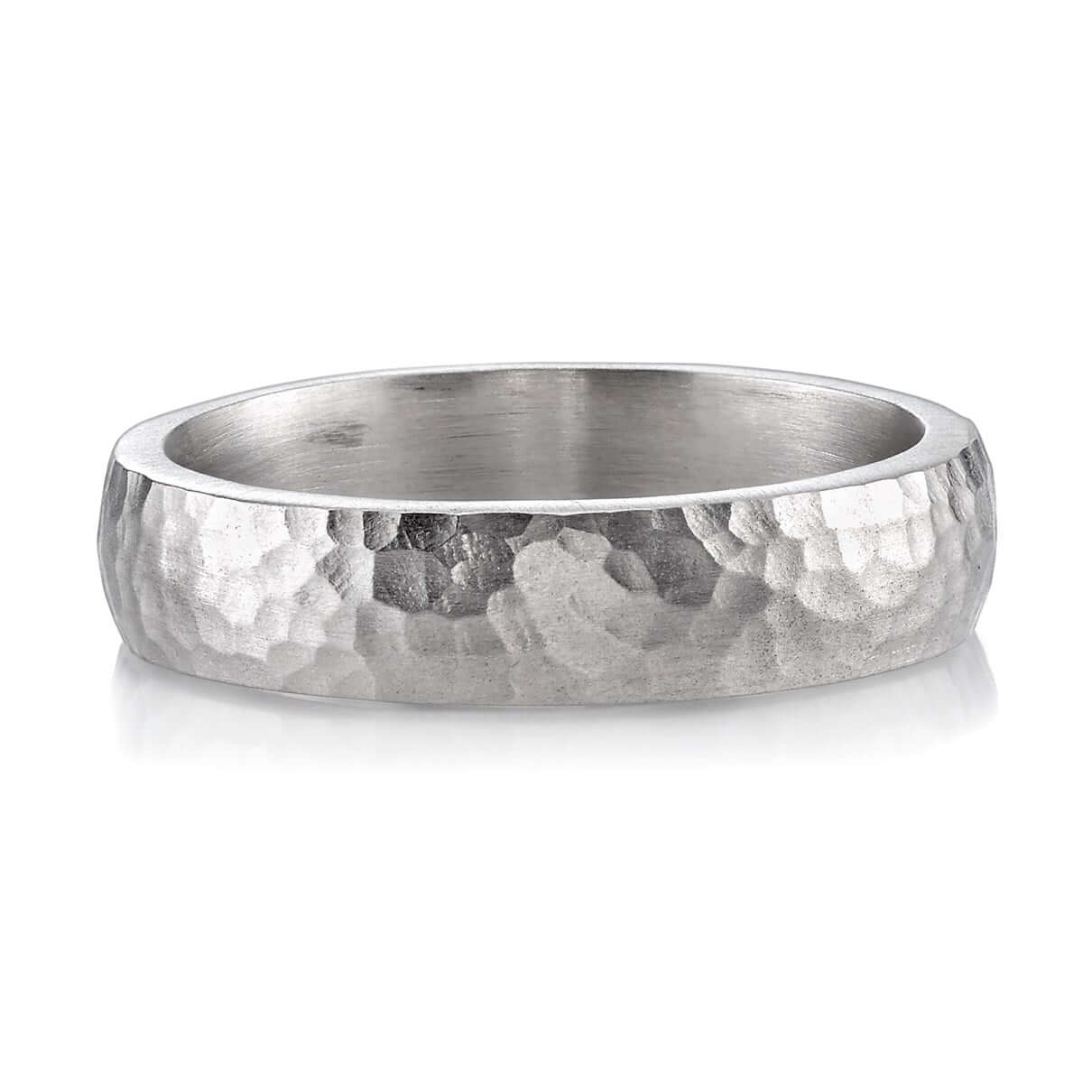 SINGLE STONE JOSEPH HAMMERED 5MM BAND | 5mm handcrafted hammered finish Men's band.