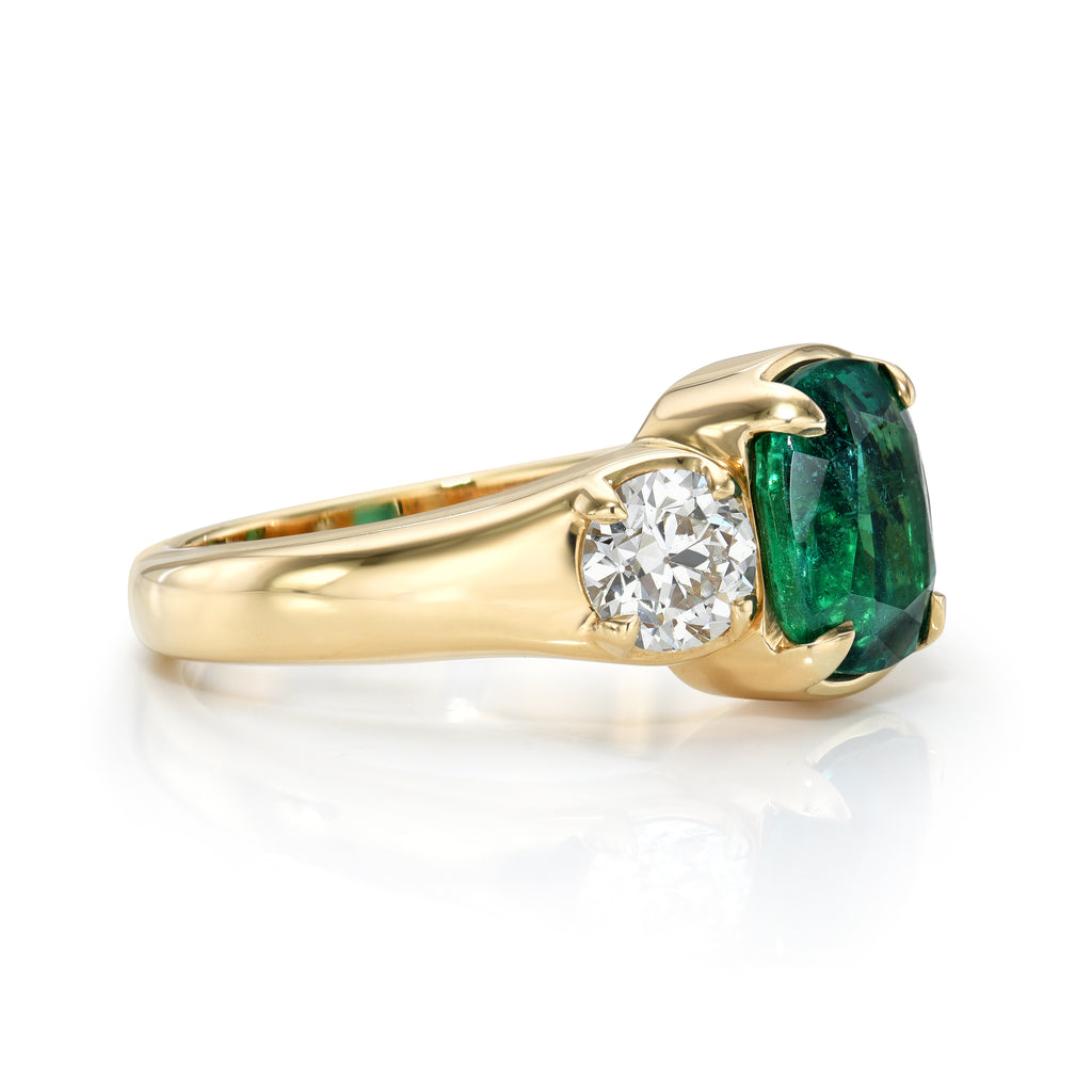 Single Stone's BROOKLYN ring  featuring 1.86ct GIA certified Zambian oval cut emerald with 0.80ctw H-I/VS old European cut accent diamonds prong set in a handcrafted 18K yellow gold mounting.
