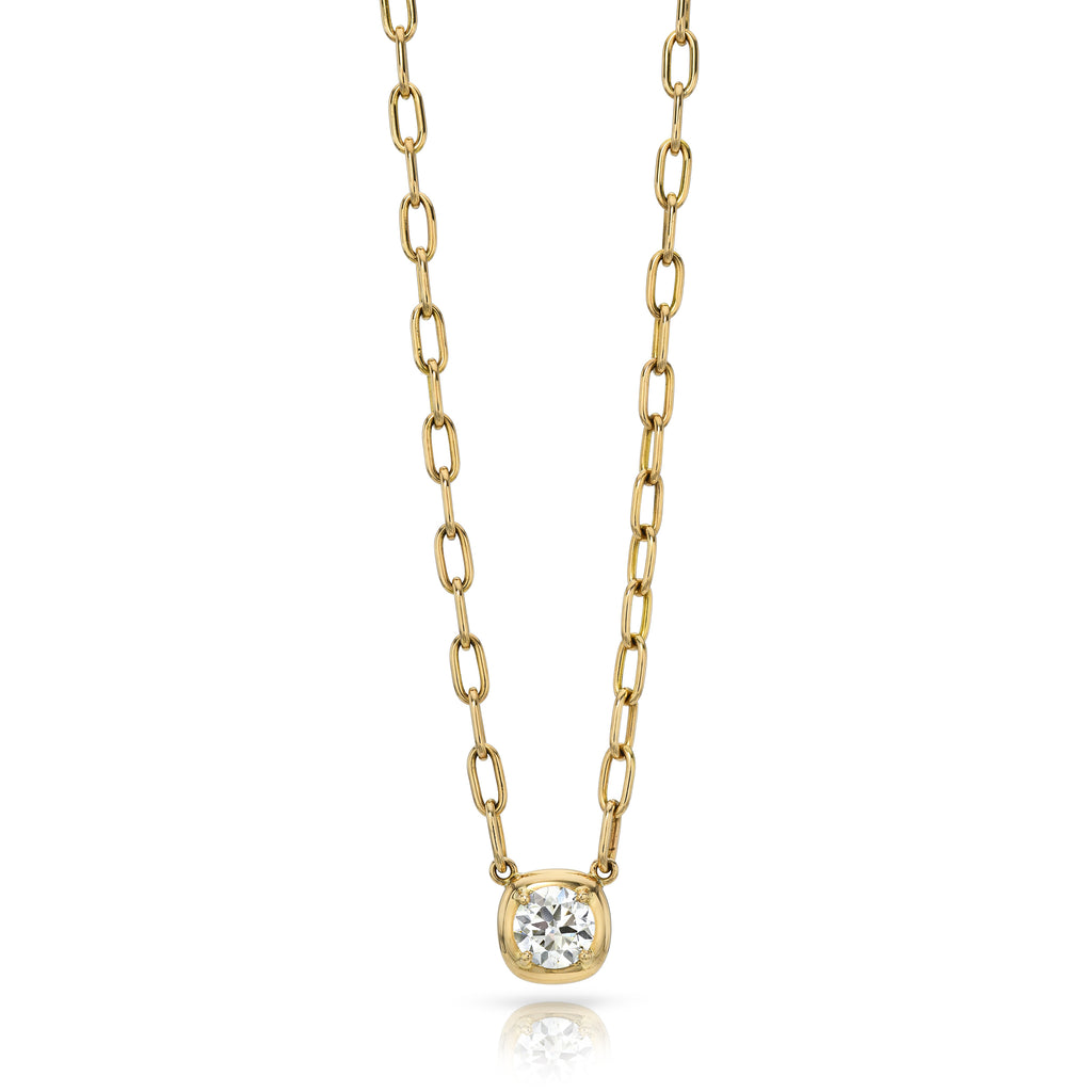 
Single Stone's Cori necklace earrings  featuring 1.19ct M/VS2 GIA certified old European cut diamond prong set on our handcrafted 18K yellow gold Bond chain.
Necklace measures 17".
