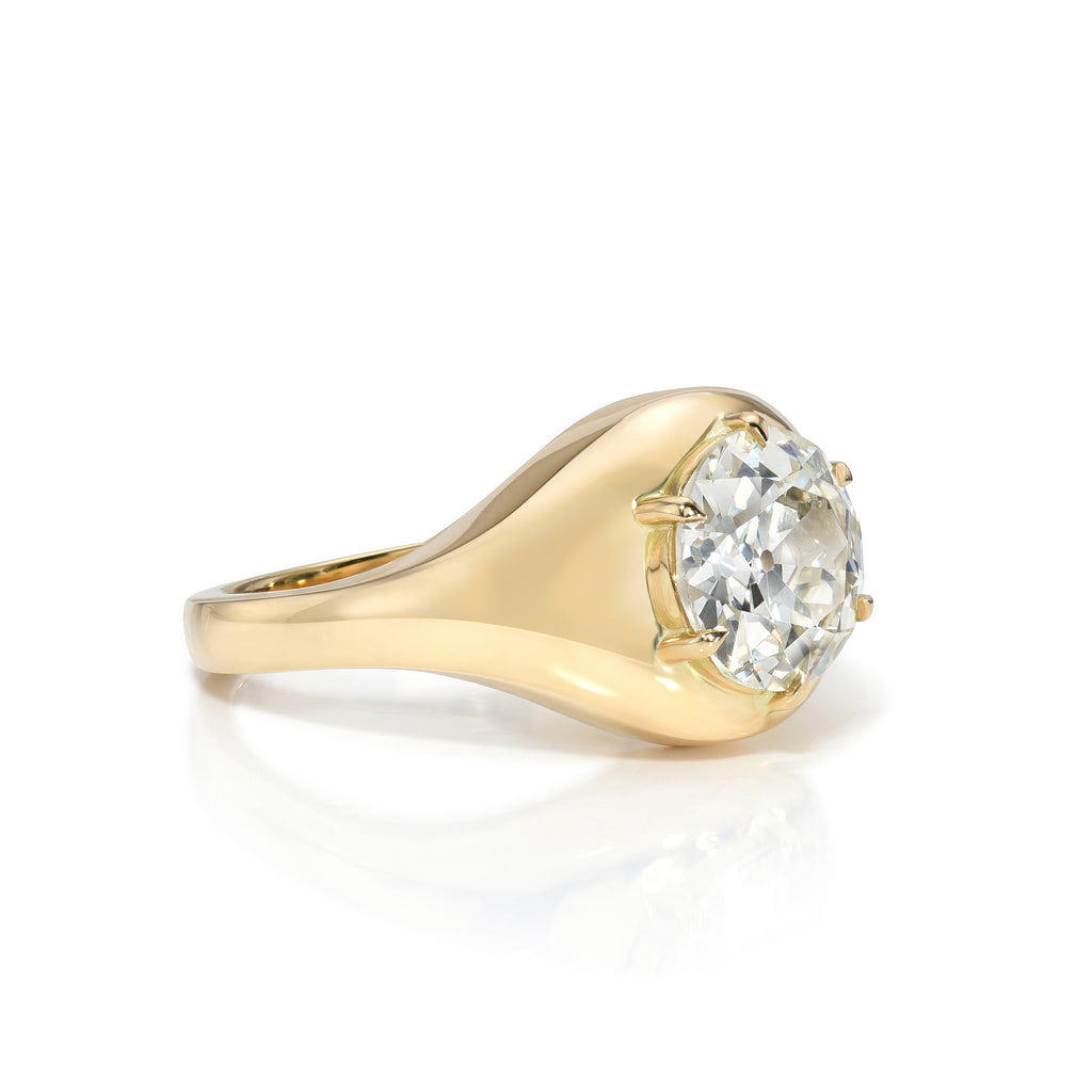 Single Stone's BRYN ring  featuring 2.41ct N/VS1 GIA certified old European cut diamond prong set in a handcrafted 18K yellow gold mounting.
