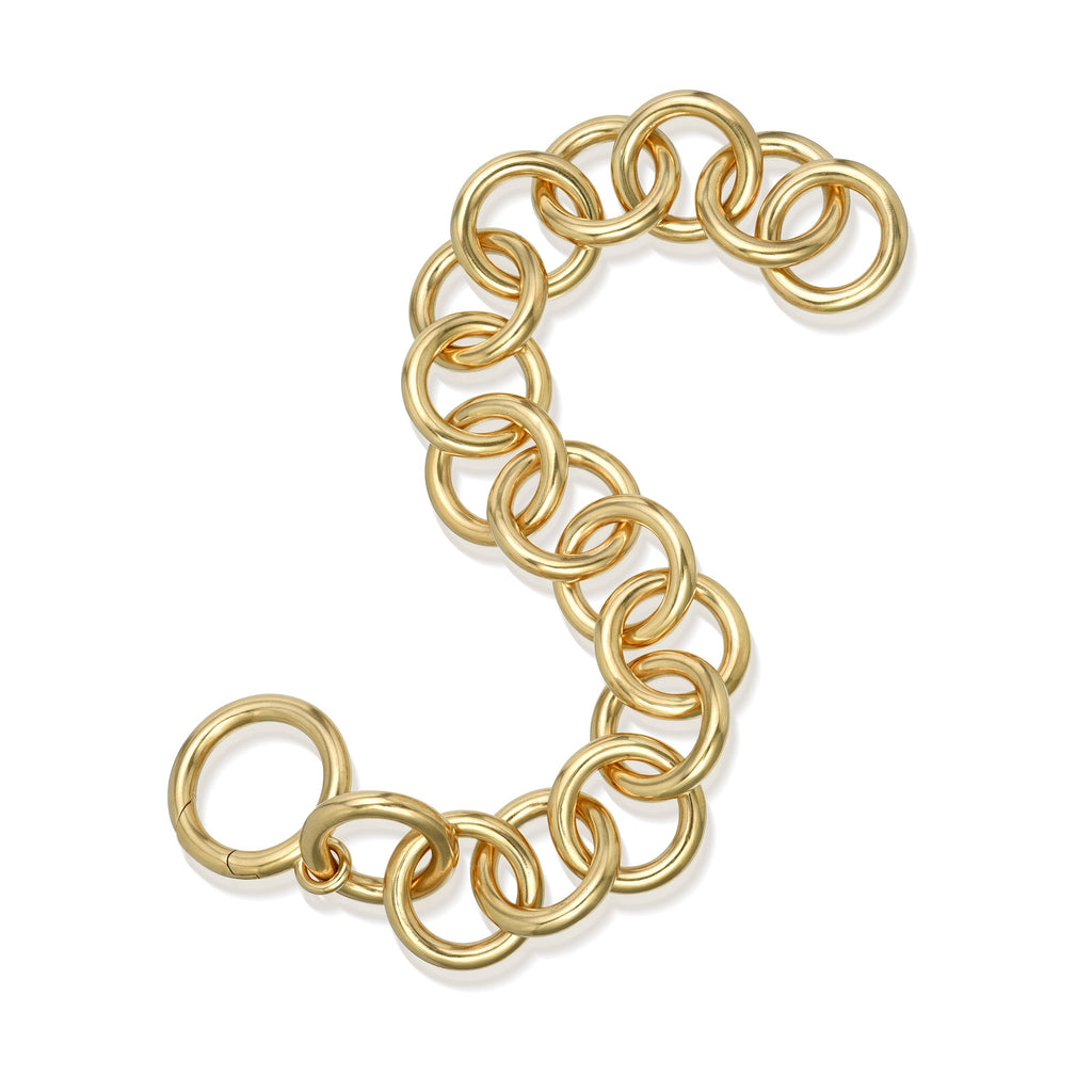 Single Stone's CLUB LUXE BRACELET  featuring Handcrafted 18K yellow gold round link bracelet.
