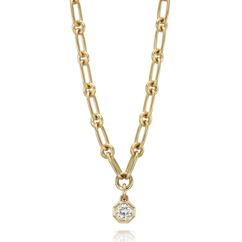 
Single Stone's Lola necklace  featuring 1.04ct J/SI1 GIA certified old European cut diamond prong set on our handcrafted 18K yellow gold Lo chain.
Necklace measures 17".
