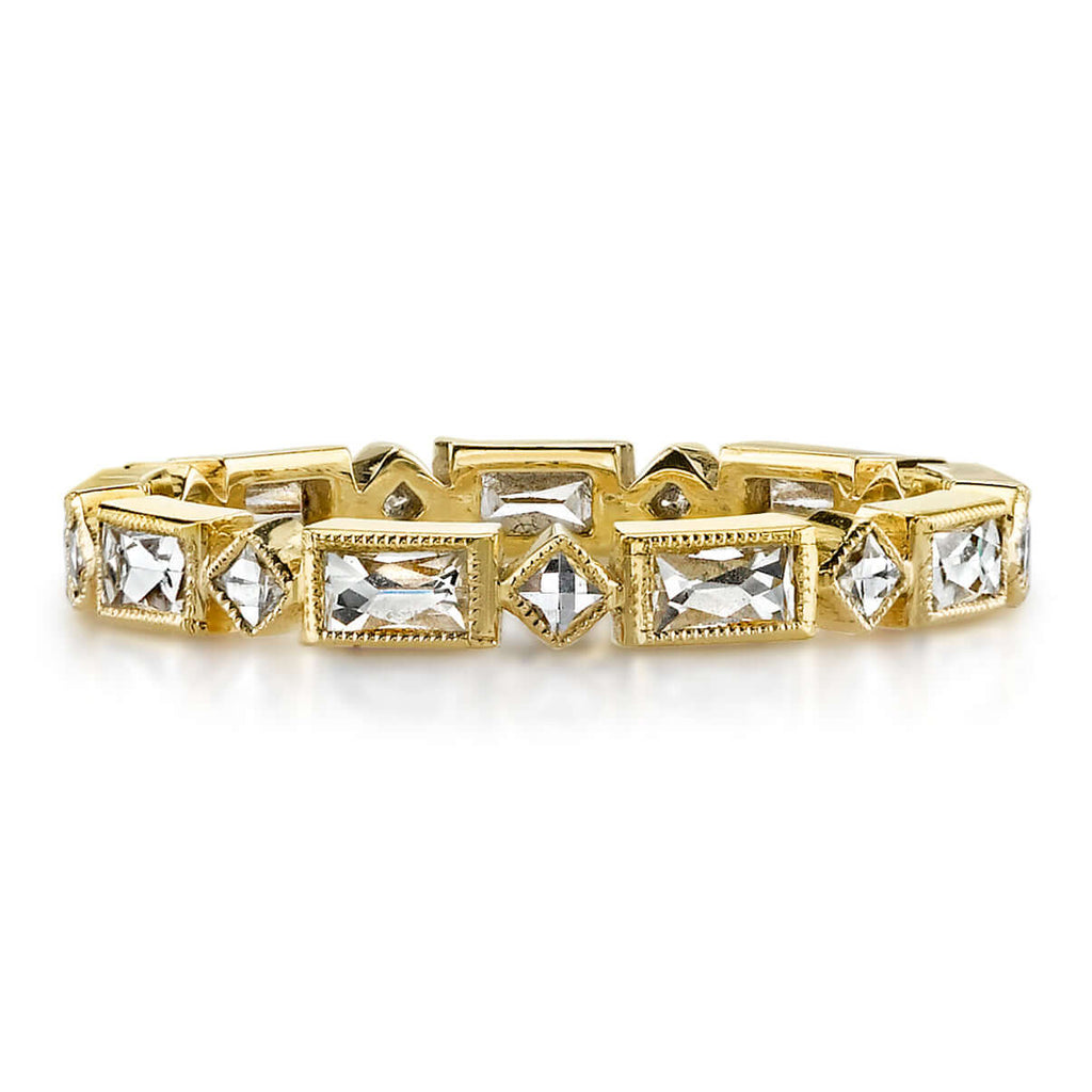 
Single Stone's Madeline band  featuring Approximately 0.80-1.00ctw square and rectangular French cut diamonds bezel set in a handcrafted eternity band. 
Approximate band width 2.4mm.
*Stone weight may vary from piece to piece.
Please inquire for additional customization. 
